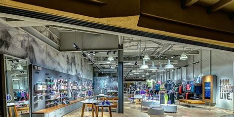 Nike Opened Its First Womens Only Store—and It Looks Amazing Self