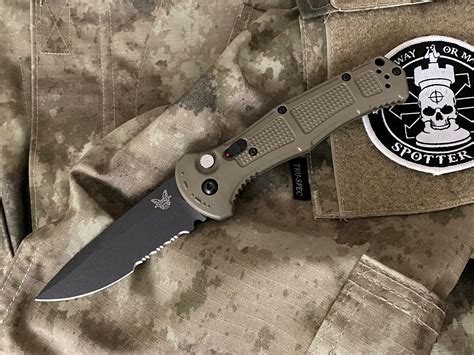 benchmade claymore automatic knife feature photo copy spotter