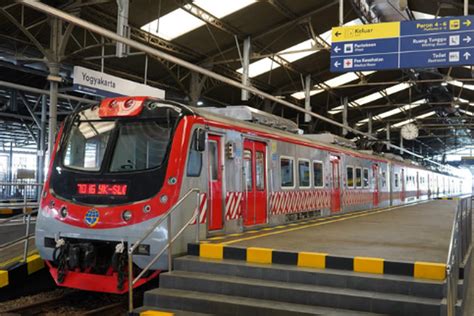 jadwal terbaru krl yogyakarta solo   agustus  pagi sampai malam
