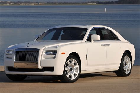 rolls royce ghost specs prices vins recalls autodetective