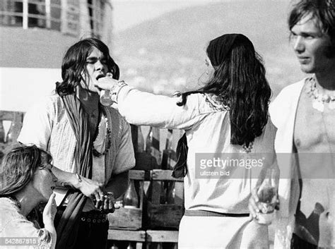 Hippies Auf Der Insel Ibiza Spanien Balearen1970 News Photo Getty Images