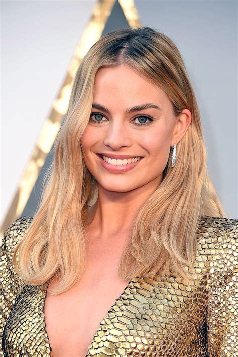 This Is The Inspiration Behind Margot Robbie S Minimal Oscars Makeup