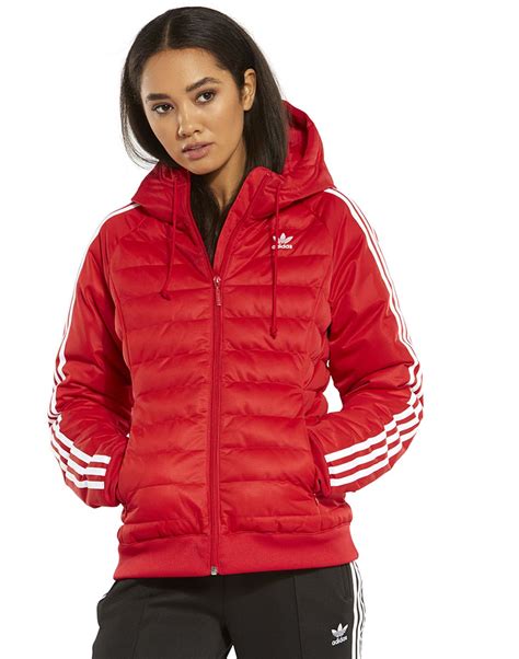 Stay Warm Stylish And Comfortable This Season With This Red Padded