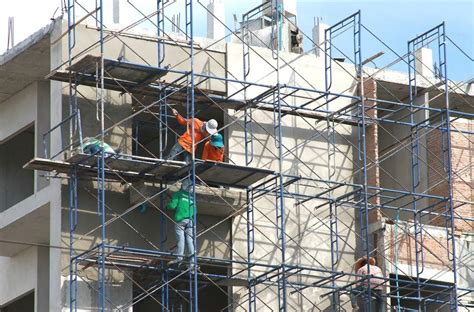 scaffolding    ladder  feel safe  secure futureentech