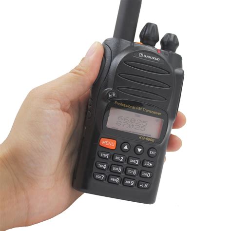wouxun kg   mhz handheld   radio dual display professional