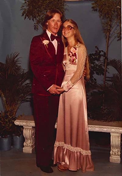 16 Hilarious Yet Cringeworthy Prom Photos From Back In The Day