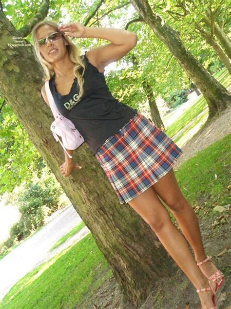 Bottomless Girlfriend Teasing Miniskirt May 2012