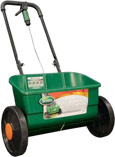 fertilizer spreaders  small lawns buyers guides