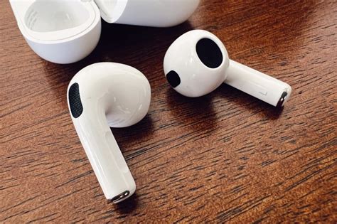 airpods  generation review   gold standard  wireless earbuds