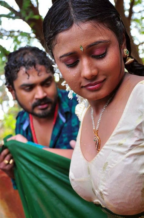 actress celebrities photos tamil movie local romantic scene photos local movie actress spicy