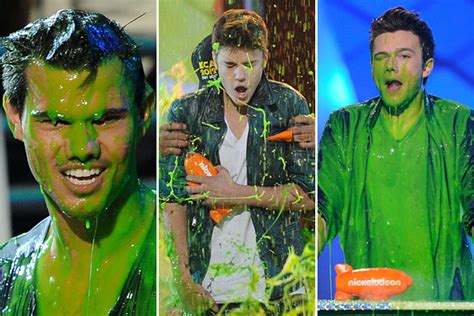 watch justin bieber taylor lautner and more get slimed at the 2012