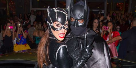 18 Celebrities In Couples Costumes Celebrity Couples Halloween Costumes