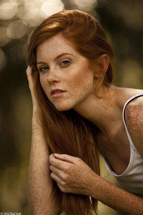 freckles natural redhead beautiful redhead natural beauty lovely