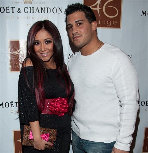 confirmed jersey shore s snooki is pregnant and engaged