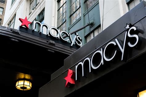 macys  close  stores nationwide  lay   workers
