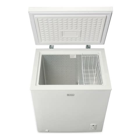 Black Decker 5 Cu Ft Manual Defrost Chest Freezer White In The Chest