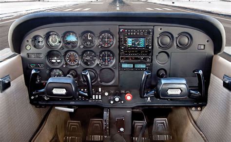 cessna  cockpit  style pinterest cessna  aviation  aircraft