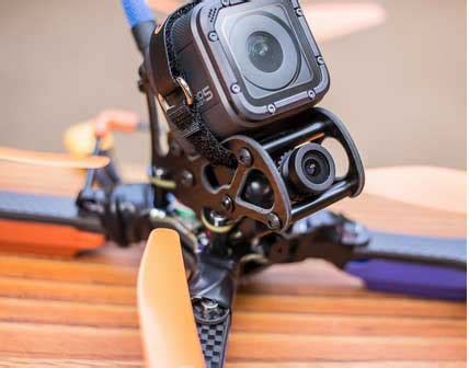 quels sont les drones capables demporter une gopro