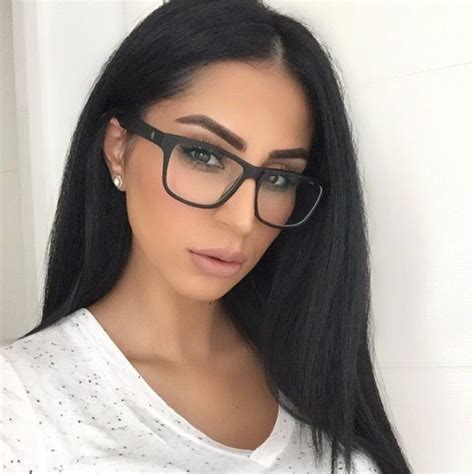 ⊱vegasvixenjd⊰ nerdy glasses cute girl with glasses stylish eyeglasses