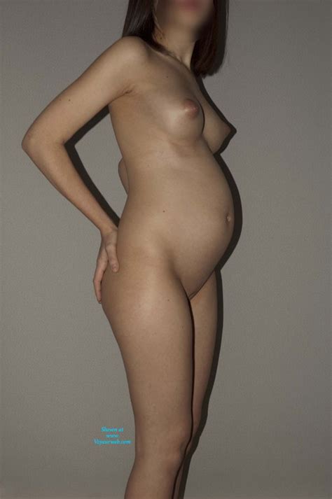 16 weeks pregnant nude january 2014 voyeur web