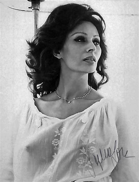 Sophia Loren Sexy Naked Signed Autograph Signature 8 5x11 Photo Picture