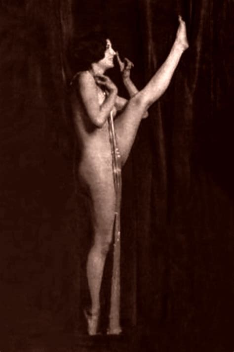 Barbara Stanwyck Nude Pics Page 1