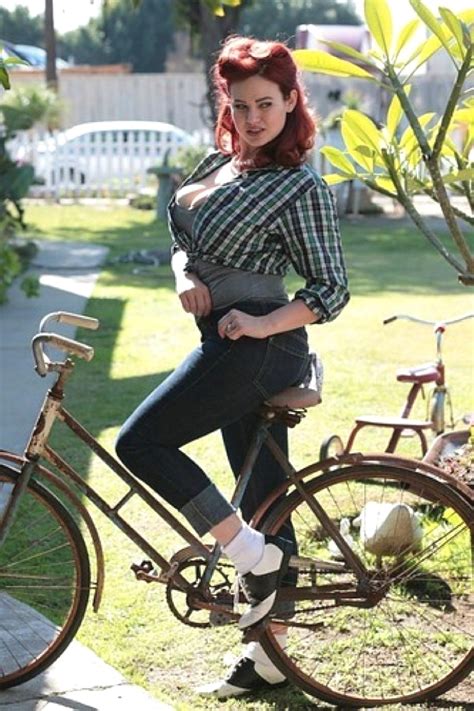 genevieve gia the american pin up
