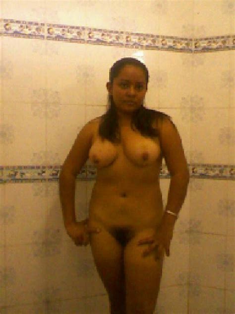 sexy indian girls naked bathroom pics