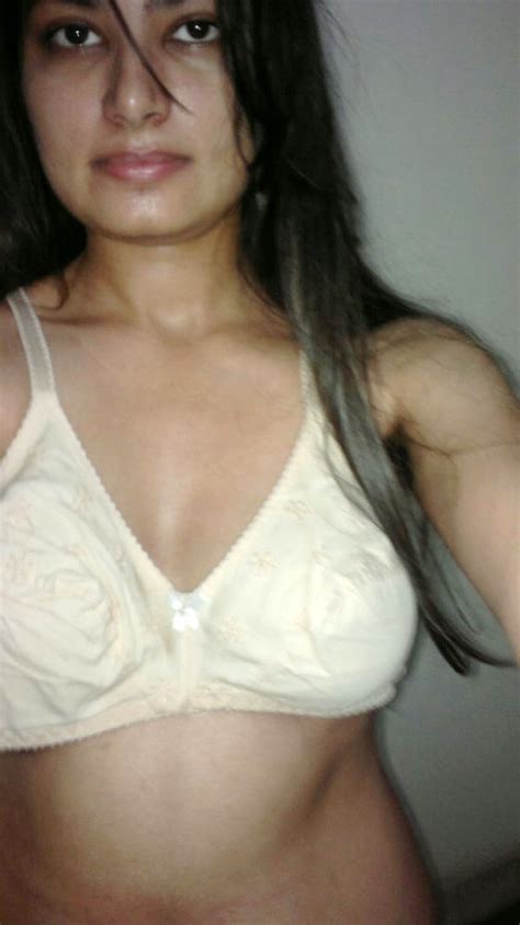 6b03fb5f038880a5fbc269e3fcaeb0fc porn pic from sexy pakistani muslim girl taking nude