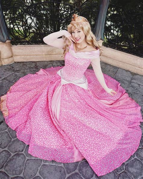 Pin By Chelsea Paradiso On Disney Princess Disney Dresses Disneyland