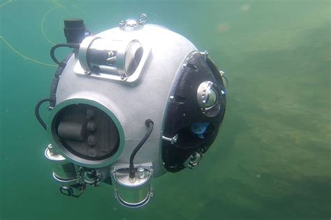 ux   autonomous underwater robot  explores abandoned mines