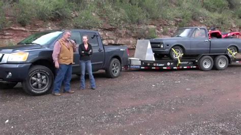 nissan titan  review towing trailers   difference   xd youtube