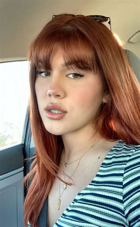 daisy taylor has amazing lips tran selfies