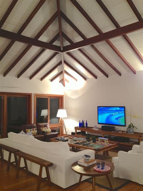 click interiores tetos de madeira aquecendo sua casa teto de madeira revestimentos de teto
