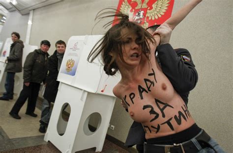 femen protest naked putin election theft sankaku complex