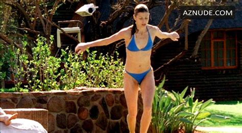 Bridget Moynahan Nude And Sexy Lovely Photo Collection