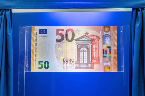 euro note unveiled  combat counterfeiting daily mail