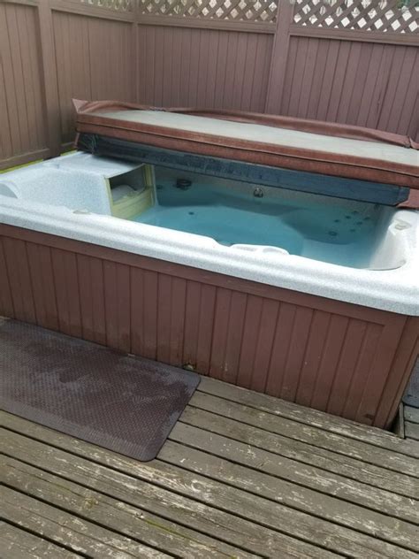 hot tub sundance sweetwater spa  sale  bellevue wa offerup