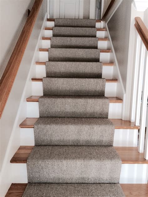 ideas rug runners  stairs