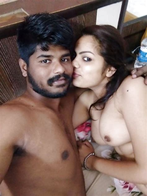 Delhi Couple Nude Sex 4 Pics
