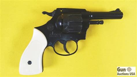 sold  auction mondial  revolver  blank revolver good condition   barrel working