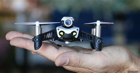 parrots mambo fpv puts    mini cockpit     drones