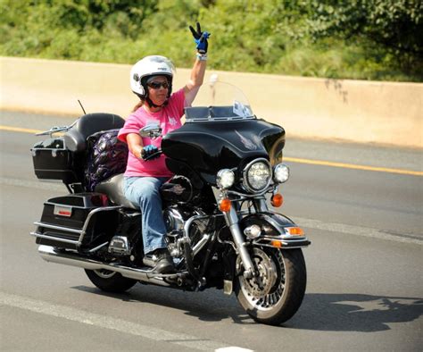 harley davidson survey says women who ride motorcycles happier sexier