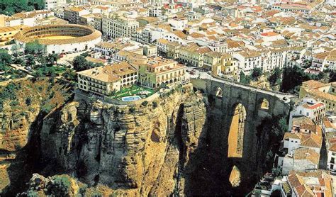 amazing unseen travel  tourism tips discover roman ruins  ronda  spain travel tips