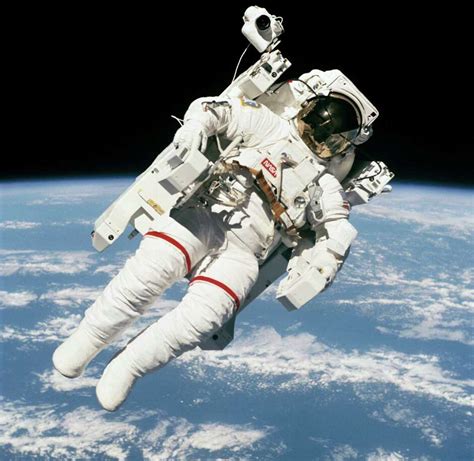 astronauts untethered leap captured  nasas iconic spacewalk picture houstonchroniclecom