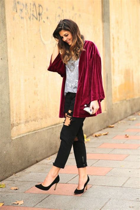 velvet outfit ideas  ways  wear velvet dresses stylishly