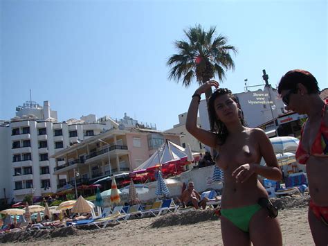 beach voyeur romania thong girl in turkey august 2010
