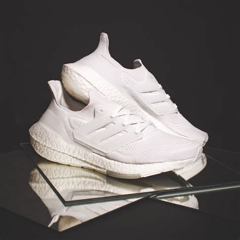 sale adidas ultraboost  triple white sneaker shouts