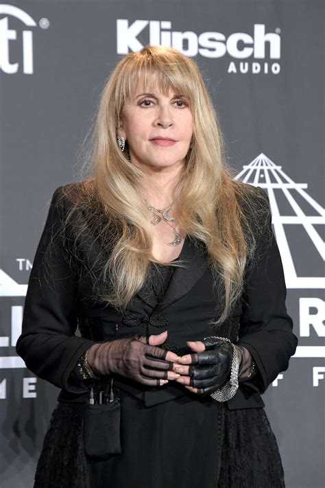 stevie nicks fears    sing   contracting covid