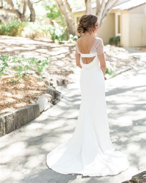 22 Wedding Dresses That Wowed From The Back Wedding Dresses Bow